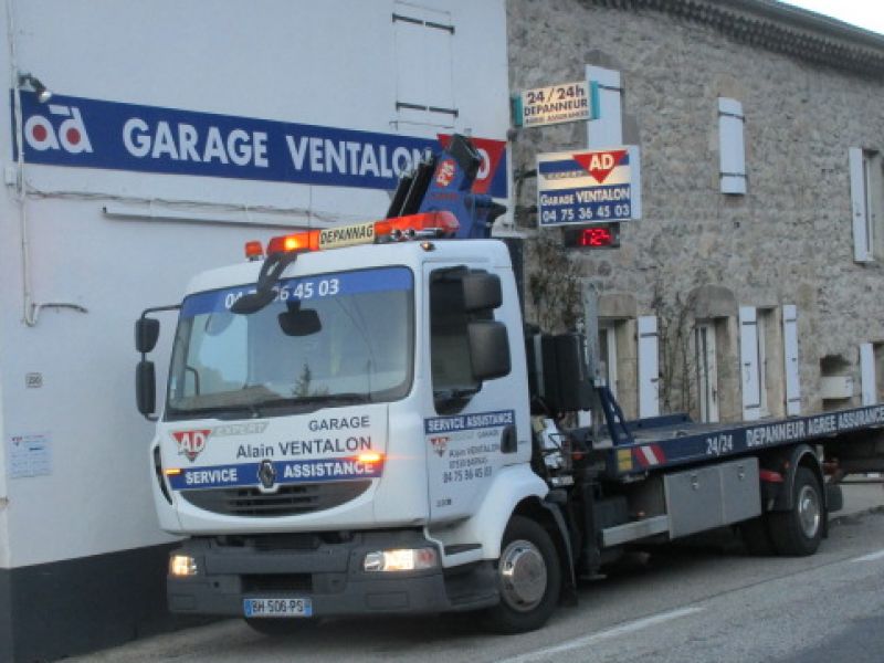 Iveco Daly 7 tonnes 210 cv plateau besse et aupy panier AR charge 3 Tonnes équipé pour dépannage rapide Batterie, Testeur de batterie, ouverture Porte Diag