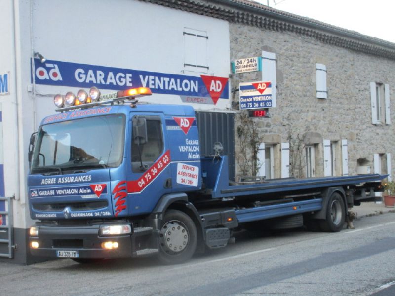 Renault Premium 19T plateau Fiault 9 mètres pour camping-car poids-lours mobil-home charge 10 tonnes