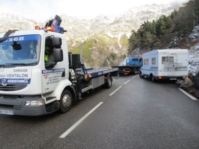 treuillage avec 2 treuil camping car